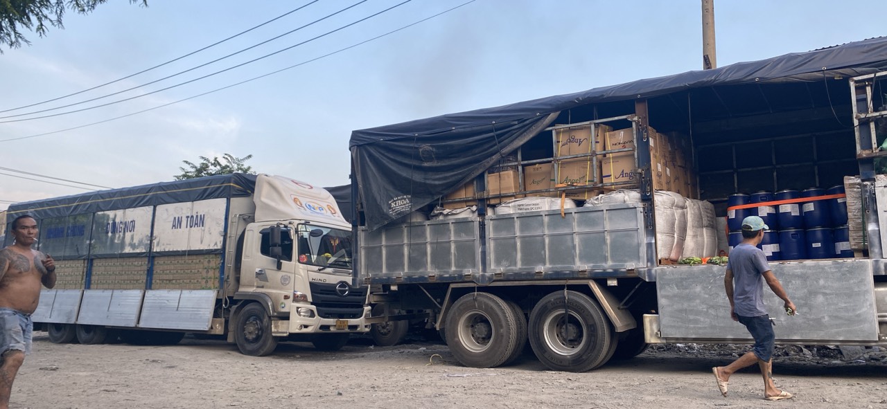 Xe tải chở hàng tại Tân Uyên: Vân tải tuấn Kiệt
